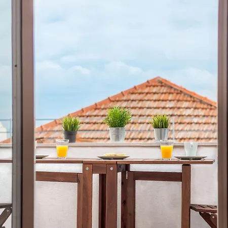 Alfama With A View | 2br Duplex Apartamento Lisboa