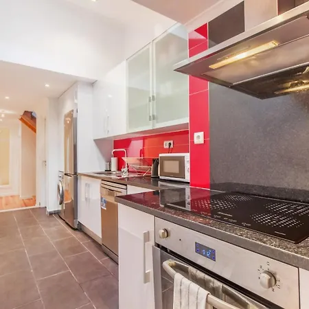 Alfama With A View | 2br Duplex * Лиссабон