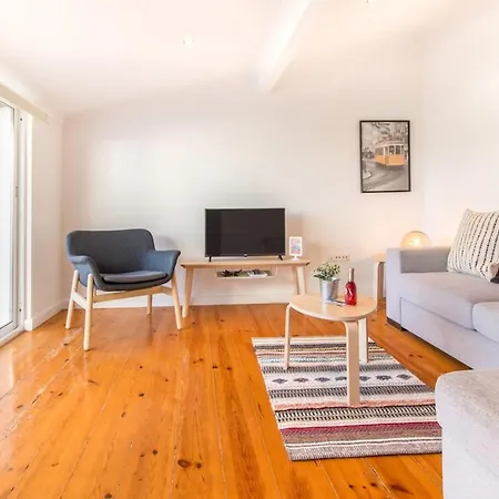 Alfama With A View | 2br Duplex Apartamento Lisboa