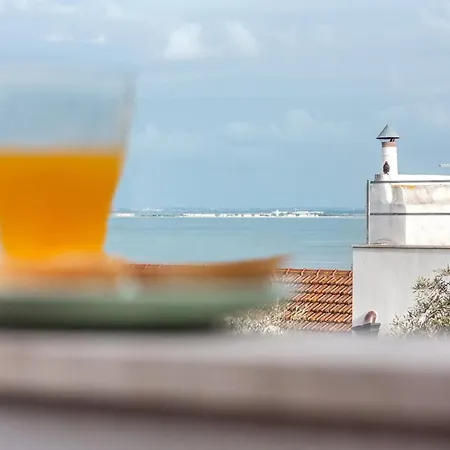 Alfama With A View | 2br Duplex Lisbona